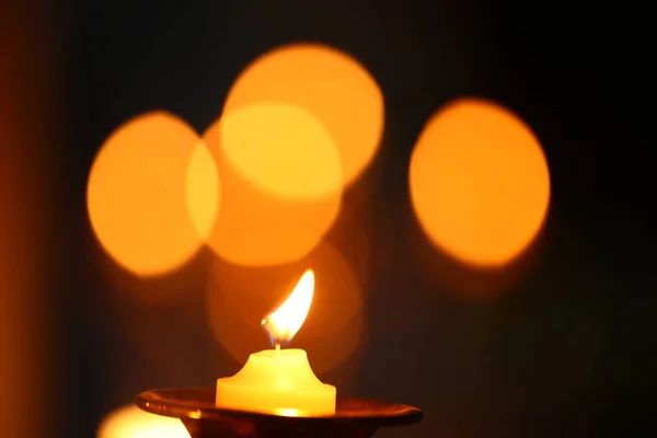 Kaarsen in de kerk — Stockfoto