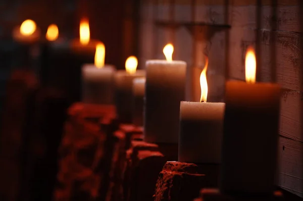 Kaarsenstok in de kerk — Stockfoto