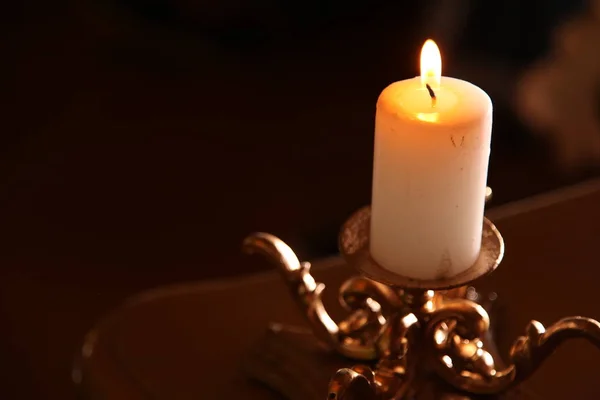 Свічкова паличка в церкві — стокове фото