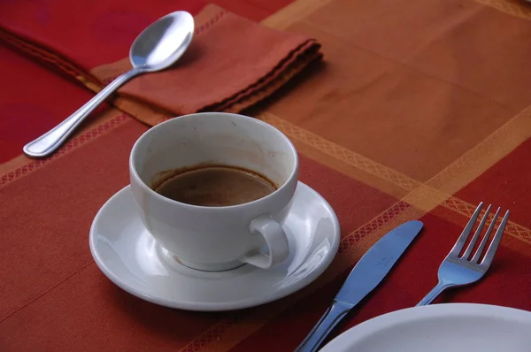 Teetasse auf dem Tisch — Stockfoto