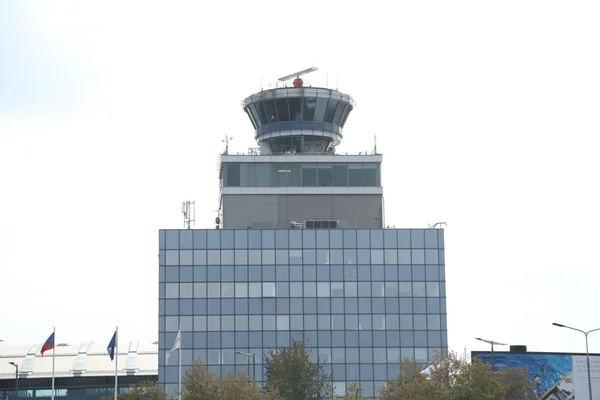 Utanför flygplatsen — Stockfoto