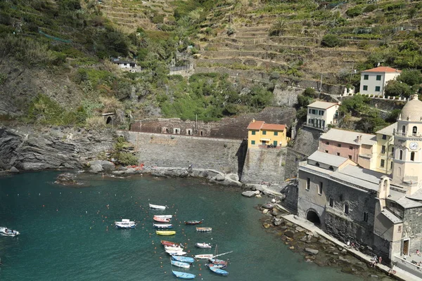 Touriste 's dans le bateau Europe — Photo