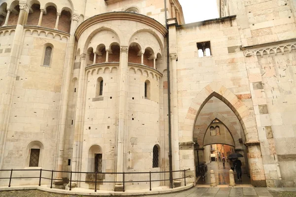 Kerk Buitenkant Praag Europa — Stockfoto