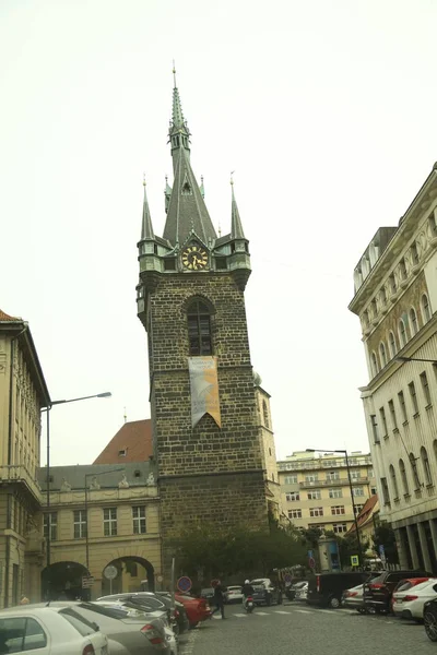 Stary budynek w Pradze — Zdjęcie stockowe