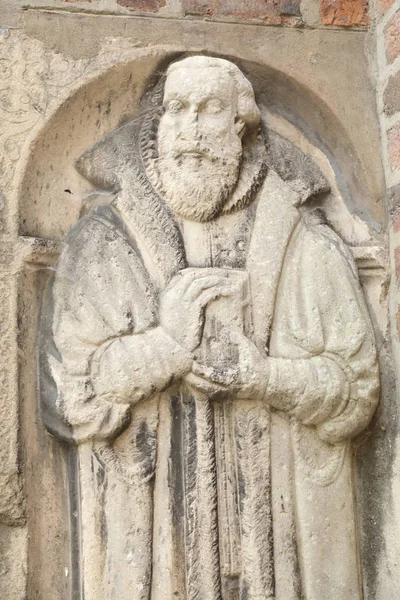 Standbeeld bij Monument — Stockfoto