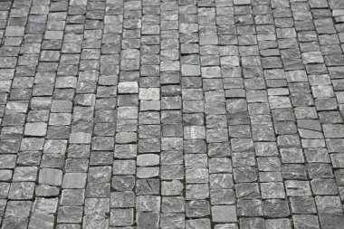 Keçiyolundan kuyrukları