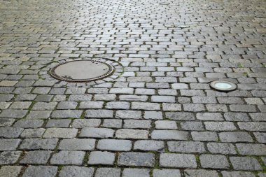 Keçiyolundan kuyrukları