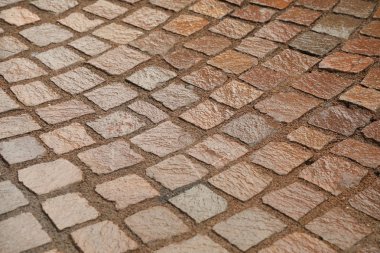 Keçiyolundan kuyrukları