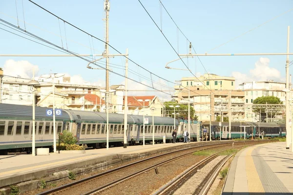 Bahngleise im ländlichen Raum — Stockfoto