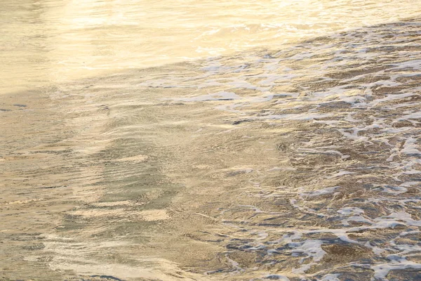 Ondas de água no mar — Fotografia de Stock