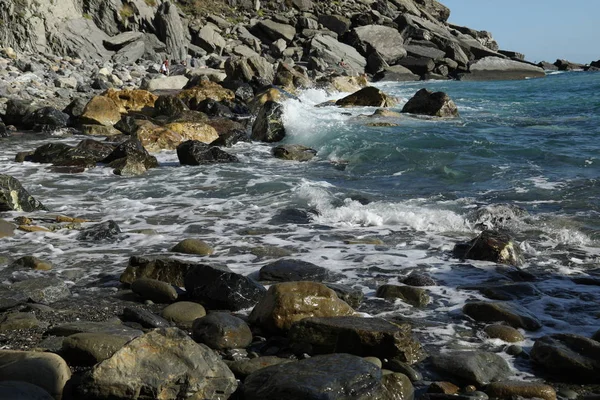 Wasserwellen im Meer — Stockfoto