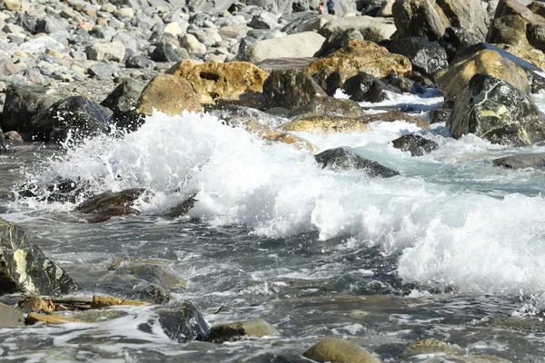 Water waves in the sea — Stock Photo, Image