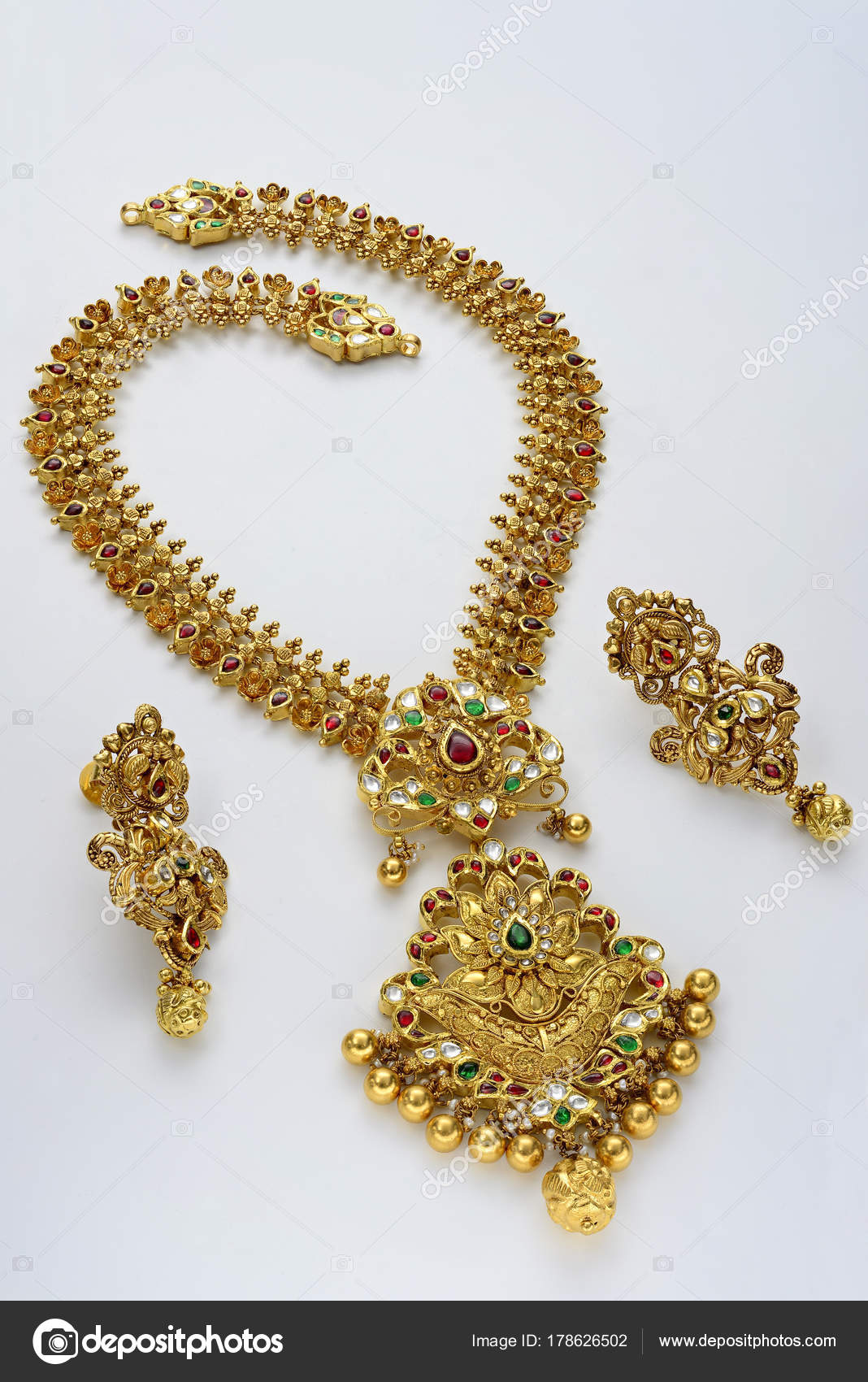 Gold Jewelry Macro Shot Hyderabad India Stock Photo by ©rajastills