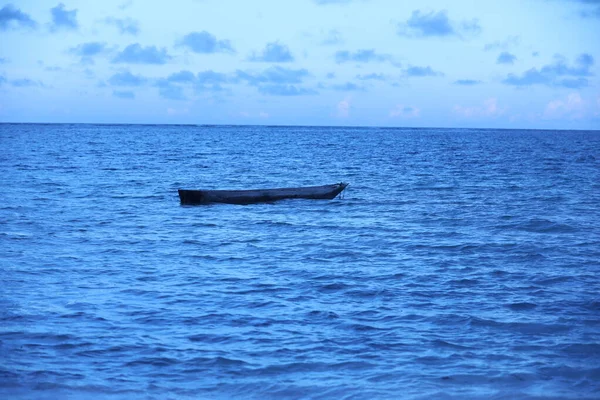 Barco Pesca Água — Fotografia de Stock