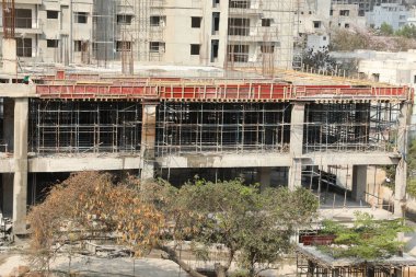 İnşaat alanında çalışanlar