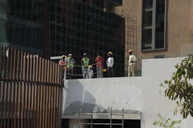 6 Mart 2020 'de Hyderabad Hindistan' da inşaat alanında çalışanlar
