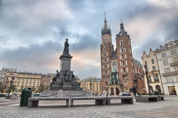 Sukiennice Mary Church Rynku Głównym Krakowie — Zdjęcie stockowe