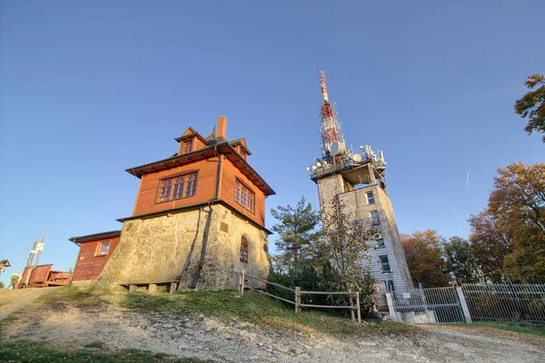 Úkryt Vrcholu Hory Lubon Wielki Beskid Wyspowy Mountains Polsko — Stock fotografie