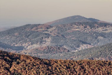 Lubon Wielki Dağı 'nın tepesinden Beskid Wyspowy Dağları - Polonya