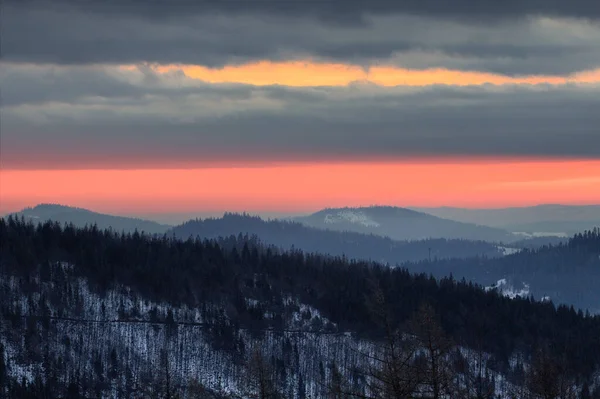 Sonnenaufgang Auf Dem Weg Nach Pilsko Zywiecki Beskiden Polen — Stockfoto