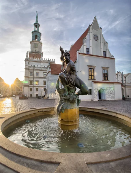 Plaza Stary Rynek Con Pequeñas Casas Coloridas Antiguo Ayuntamiento Poznan — Foto de Stock