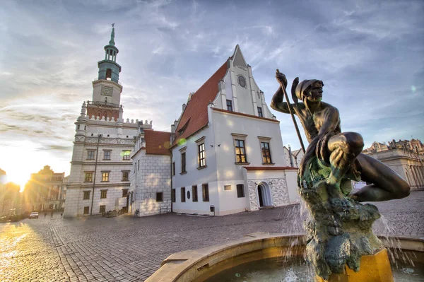 Stary Rynek Tér Kis Színes Házakkal Régi Városházával Poznan Lengyelországban — Stock Fotó