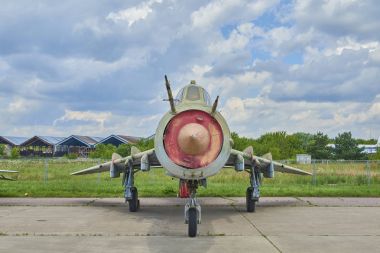 Zhukovsky, Rusya, 21 Temmuz 2017: Havacılık ve uzay uçak sergi Maks 2017. Rus Havacılık efsanesi jet savaş uçağı Su-17. Sovyet Rus miitary uçaklar. Efsanevi Rus Su aile uçaklar