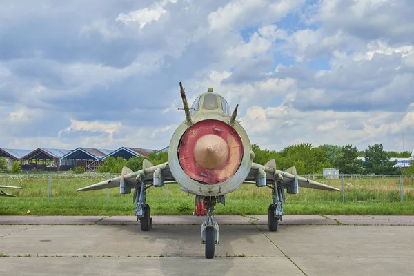 Zhukovsky, Rusya, 21 Temmuz 2017: Havacılık ve uzay uçak sergi Maks 2017. Rus Havacılık efsanesi jet savaş uçağı Su-17. Sovyet Rus miitary uçaklar. Efsanevi Rus Su aile uçaklar