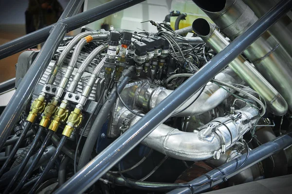 Kamyon kabin arka ve şasi farklı ekipman parçaları ayrıntıları yarış görüntüleyin. Kamyon kasa ekipmanları ve sert metal çerçeve. Kamyon ekipman parçaları ayrıntıları şasisi üzerine yarış