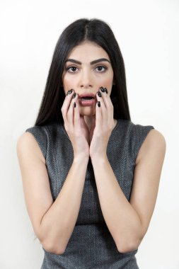 Arayan iş kadın üzgün.