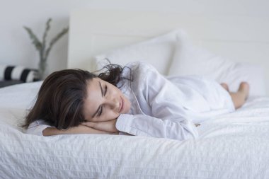 Bir kaç dakika uyku steeling.