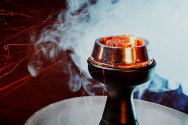 Kırmızı kömürlü Shisha nargile