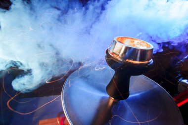 Kırmızı kömürlü Shisha nargile