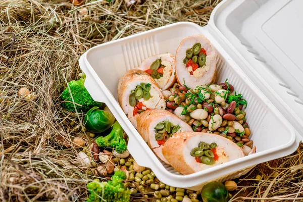 Rollos con verduras, carne, tortilla — Foto de Stock