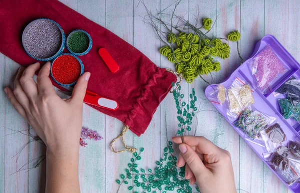 Tecelagem Artesanal Contas Árvores Flores — Fotografia de Stock