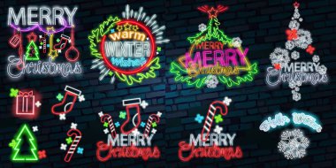Neşeli Noel ve mutlu yeni yıl 2018 koleksiyonu neon işaret. Neon karakter Noel projeleri, tebrik kartları, el ilanı, afiş için ayarlayın. Parlak Festival işareti.