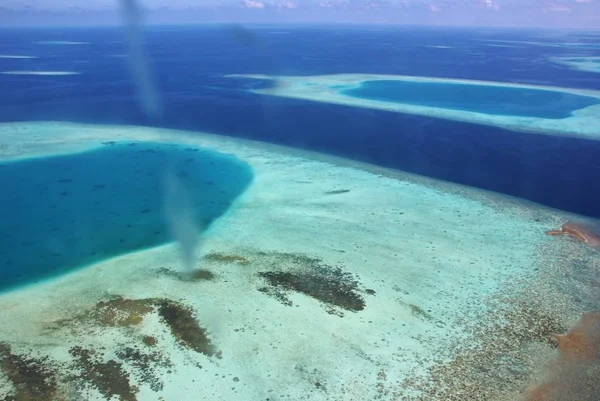 Вид Воздуха Атоллы Гидросамолета Атолл Ари Мальдивы — стоковое фото