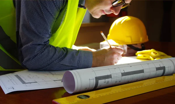 Direttore Edile Appaltatore Costruttore Ingegnere Sul Posto Lavoro Operaio Sopra — Foto Stock