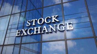 Borsa cam binası. Modern cephede aynalı gökyüzü ve şehir. Piyasa, iş, ticaret, şirket, makro ekonomi ve finansal konsept 3D canlandırma animasyonu.