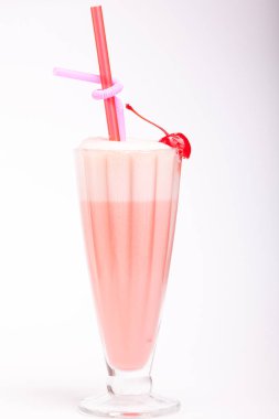pembe kiraz kokteyl 