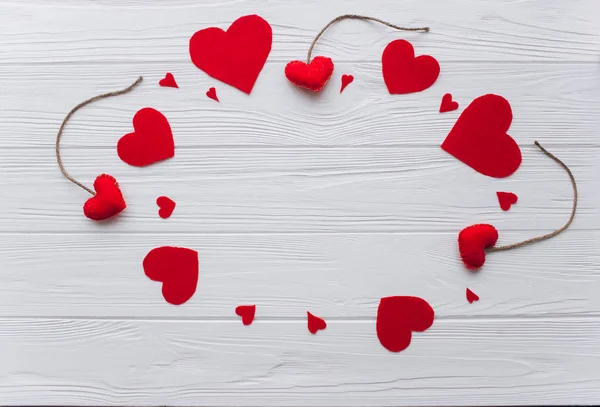 Valentine's Day. red felt heart .presents — Stock Photo, Image