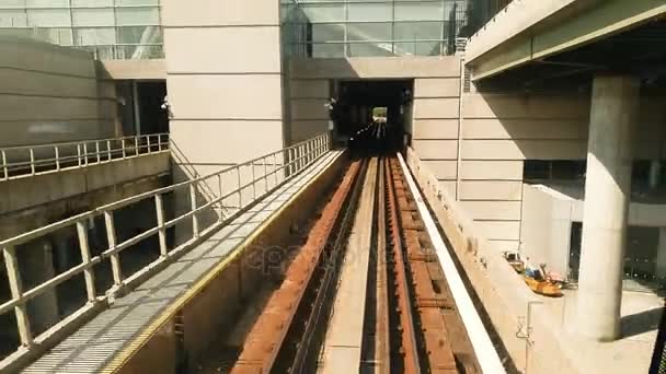 Punto de vista en el transporte al aeropuerto en JFK. Agosto 2016 — Vídeos de Stock