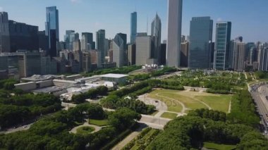 Chicago, hava görünümünü sanny gün boyunca. Millenium park
