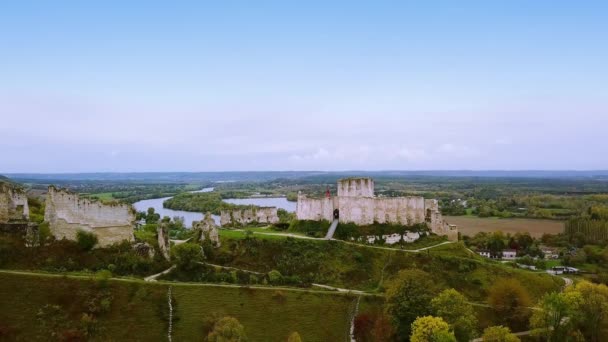 Flygdrönare. Chateau Gaillard slott, Les Andelys, Normandie, Frankrike — Stockvideo