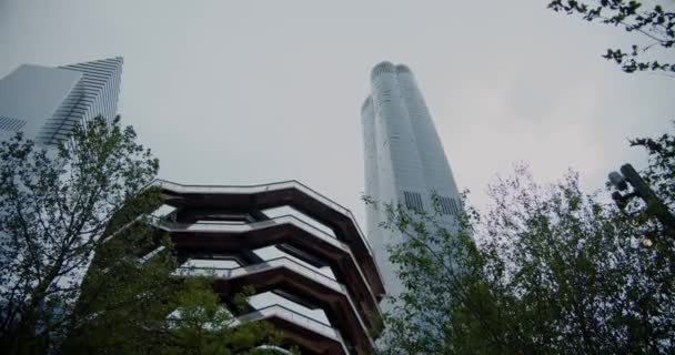 Ultra wide Element Modern design of staircase of Vessel Hudson Yards in New York City. Concept of urban tourism, NEW YORK CITY, USA - MAY 27, 2019 — Stock Video