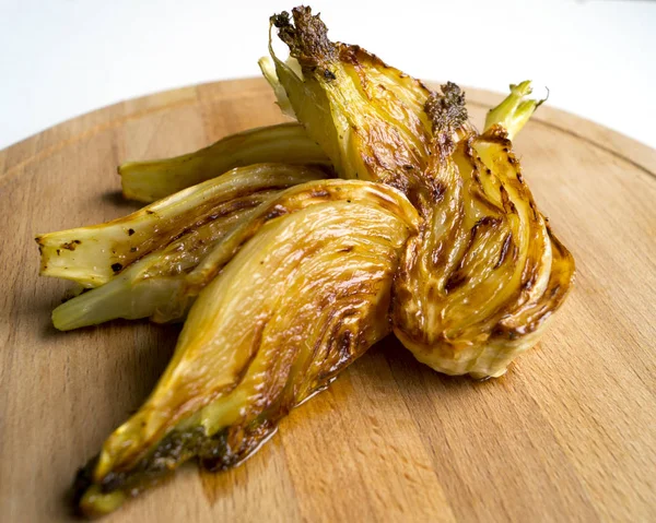 Organic roasted bulbs of fennel — Stock Photo, Image