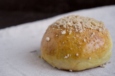 Ev yapımı kekler kek tepesi ile.