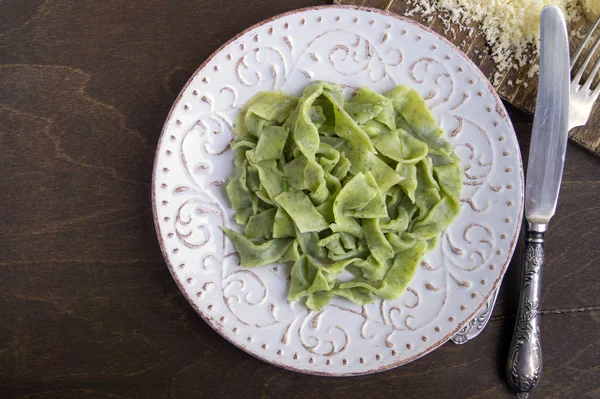 Ispanaklı ve peynirli makarna..