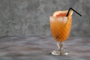 taze sıkılmış greyfurt suyu.