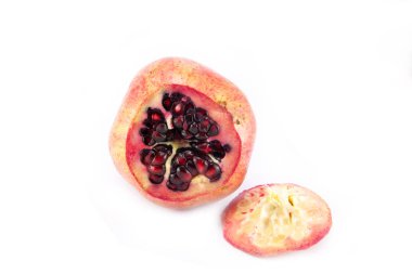 İzole sulu nar meyve